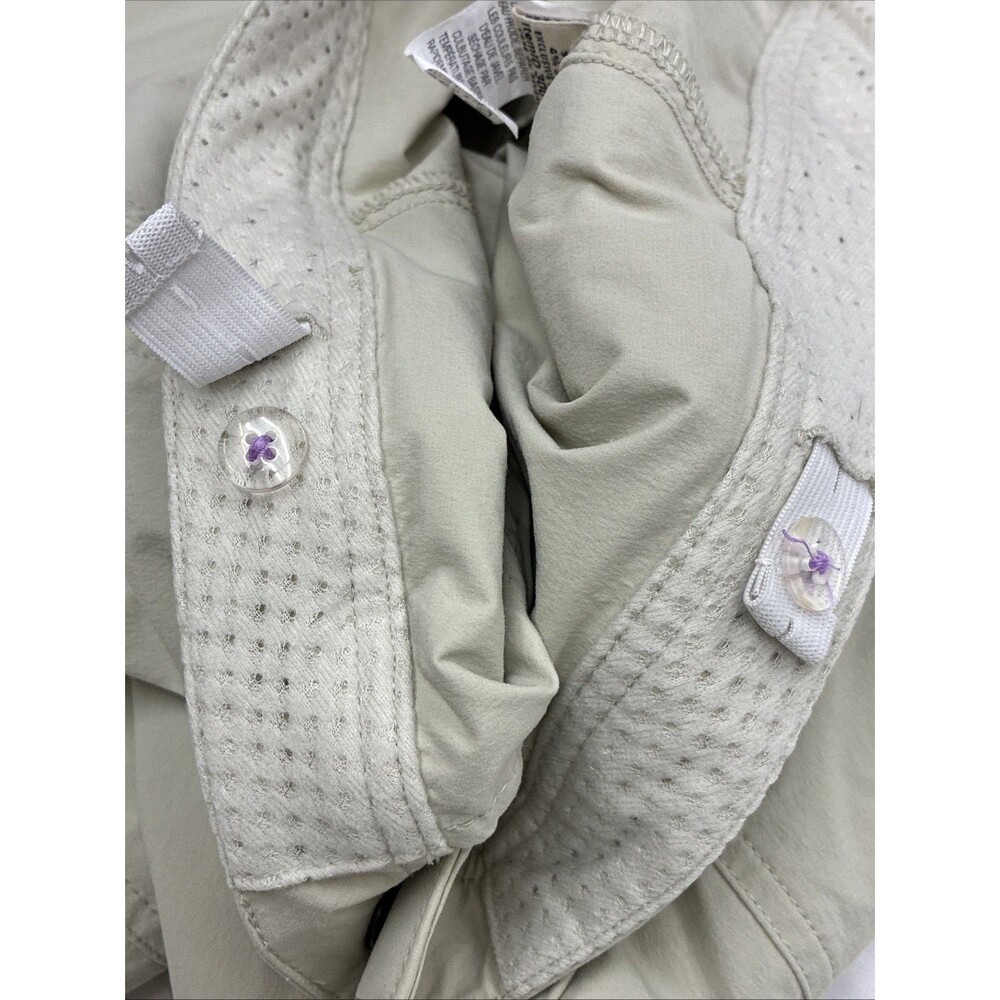 LL Bean Nylon Cropped Cargo Pants Sz 4P Tan Khaki Adjustable Waist Gorp Outdoor - Picture 4 of 16